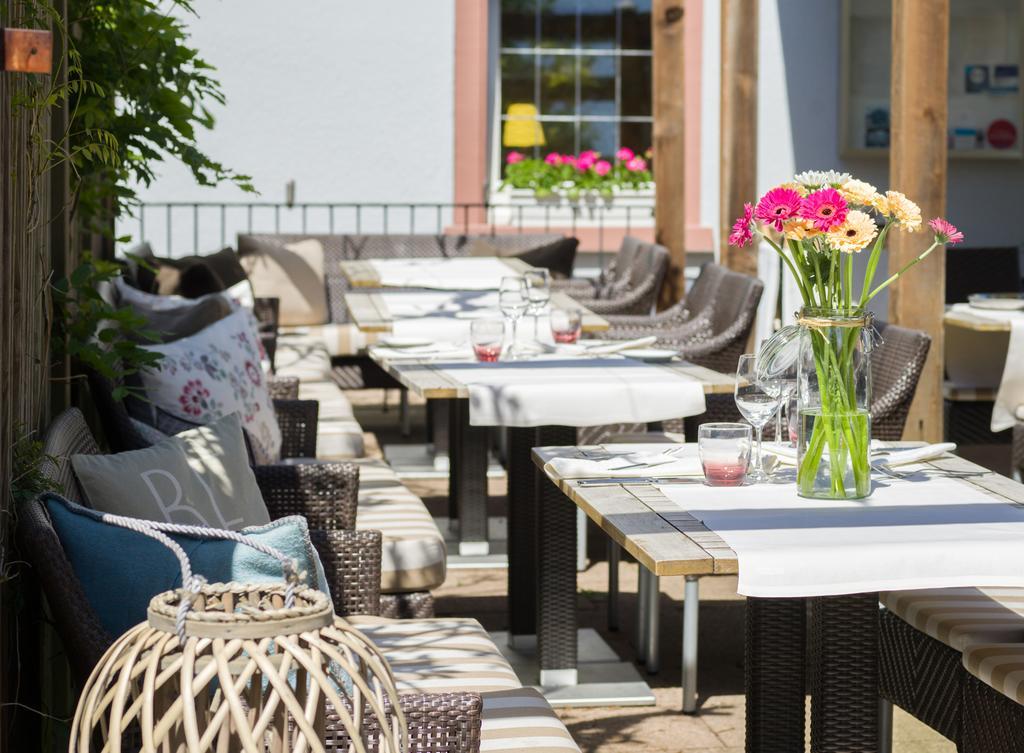 Restaurant-Hotel Maien Lörrach Eksteriør billede