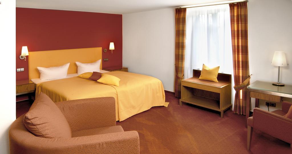 Restaurant-Hotel Maien Lörrach Eksteriør billede
