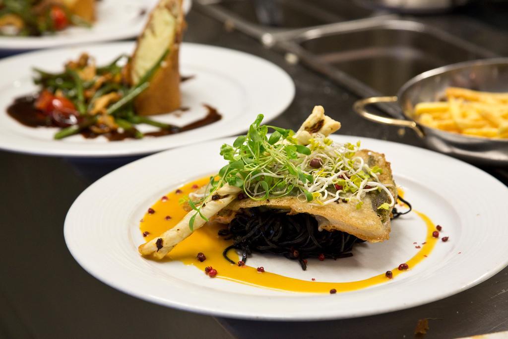 Restaurant-Hotel Maien Lörrach Eksteriør billede
